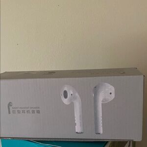 White Wireless Earbuds